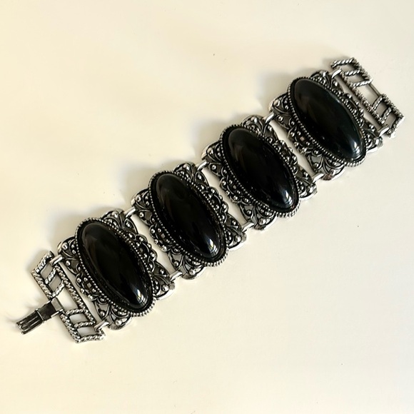 Jewelry - Vintage Mid-Century Silver Tone & Black Bracelet